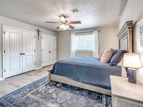 Bedroom - 2 Timber Oaks Rd, Mcloud, OK 74851 photo 3 of 6