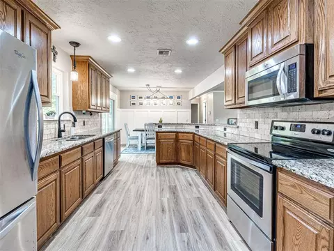 Kitchen - 2 Timber Oaks Rd, Mcloud, OK 74851 photo 4 of 4
