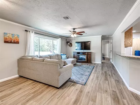 Living - 2 Timber Oaks Rd, Mcloud, OK 74851 photo 1 of 6