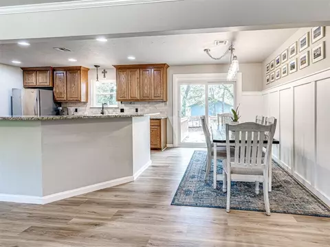 Dining - 2 Timber Oaks Rd, Mcloud, OK 74851 photo 1 of 3