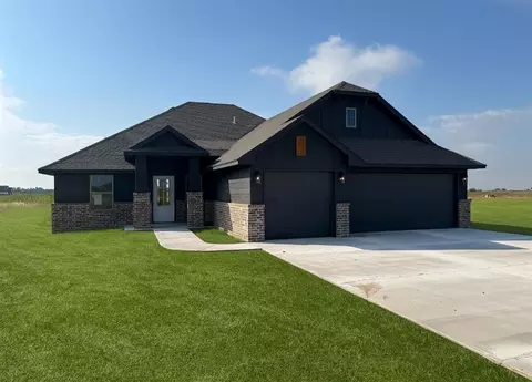 8652 Beth Ln, El Reno, OK 73036