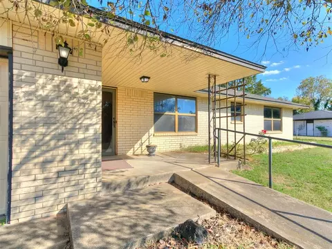 19901 Prairie View Rd, Tecumseh, OK 74873