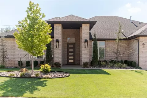 364 Saint Claire Drive Dr, Edmond, OK 73025