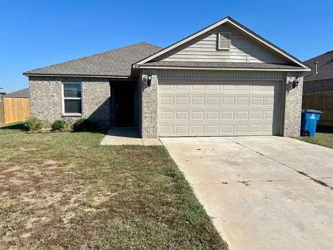 416 Foxtrot Ter, Newcastle, OK 73065
