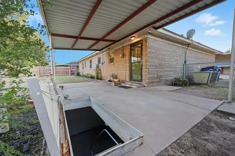 Other - 514 N Bell Dr, Crescent, OK 73028 photo 9 of 10