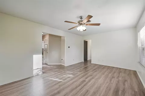 Living - 514 N Bell Dr, Crescent, OK 73028 photo 2 of 2