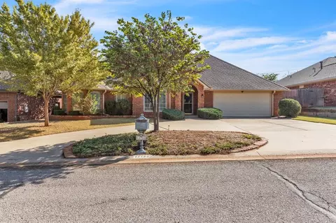 12108 Cantle Rd, Oklahoma City, OK 73120