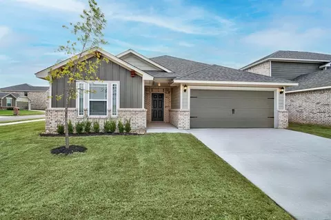 1908 Palmatum Rd, El Reno, OK 73036