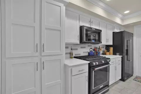 Kitchen - 201 Paseo De Vida Loop, Altus, OK 73521 photo 6 of 7
