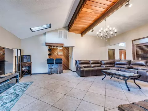 Living - 14045 Apache Dr, Edmond, OK 73013 photo 2 of 3