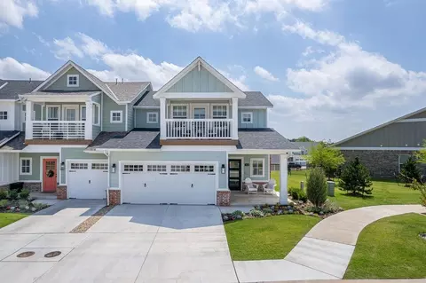 713 Harbor Town Dr, Edmond, OK 73034