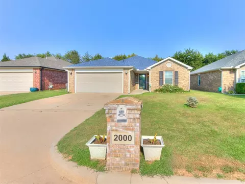 2000 Bradford Cir, Newcastle, OK 73065
