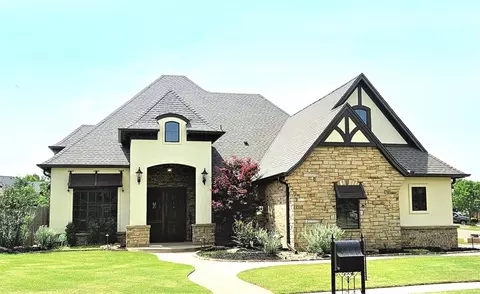 9028 NW 147th Pl, Yukon, OK 73099