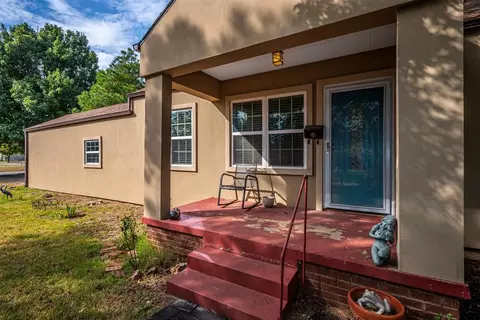 5821 NW 51st St, Warr Acres, OK 73122