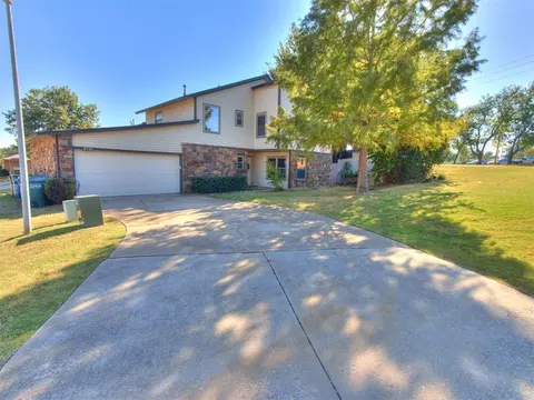 3701 Summer Cloud Dr, Edmond, OK 73013