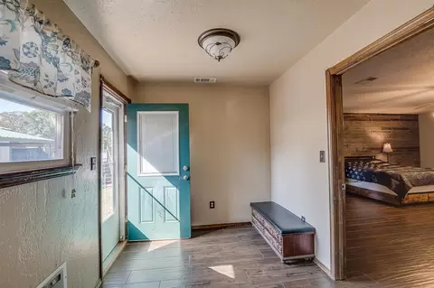 Entry Way - 118 Connolly Dr, Mcloud, OK 74851 photo 1 of 1