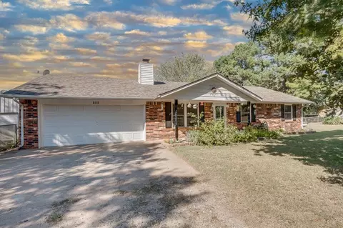 Exterior - 118 Connolly Dr, Mcloud, OK 74851 photo 5 of 11