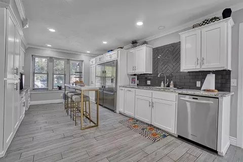 420 W Monroe St, Mangum, OK 73554