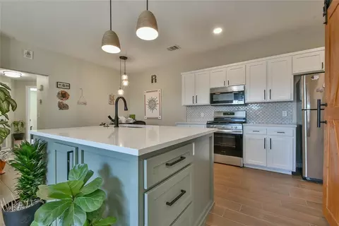 Kitchen - 2002 Shadow St, Norman, OK 73071 photo 2 of 5