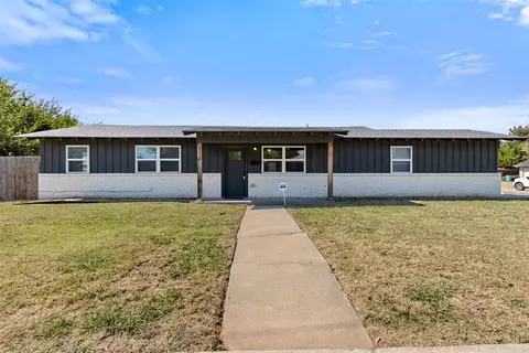 1300 NW 102nd St, Oklahoma City, OK 73114