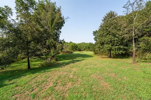 Exterior - 19563 E Britton Rd, Harrah, OK 73045 photo 10 of 10