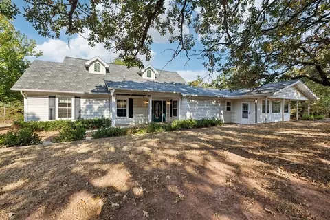 Exterior - 19563 E Britton Rd, Harrah, OK 73045 photo 3 of 10