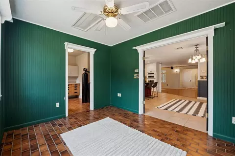 Entry Way - 19563 E Britton Rd, Harrah, OK 73045 photo 3 of 4