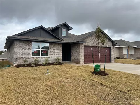 1771 SE 20th St, Newcastle, OK 73065
