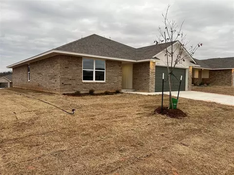 1751 SE 20th St, Newcastle, OK 73065