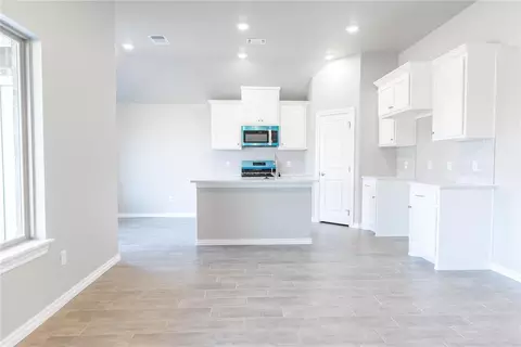 3332 Cookson Point Dr, Edmond, OK 73012