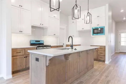 3708 Lynne Ave, Edmond, OK 73012