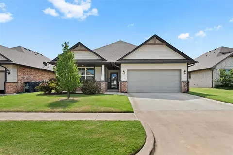8008 NW 161st Ter, Edmond, OK 73013