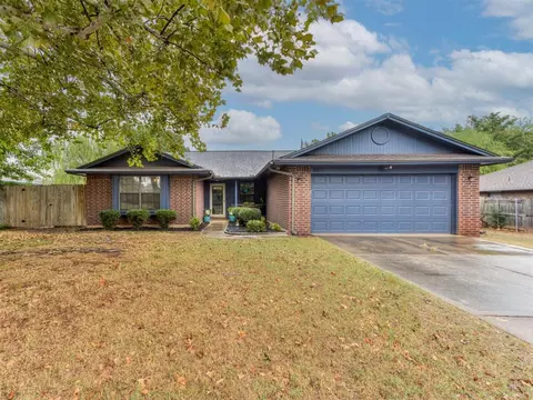 1007 NW 170th St, Edmond, OK 73012