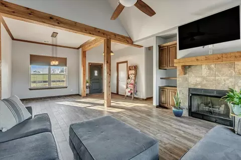 8900 O Neal Ln, Guthrie, OK 73044