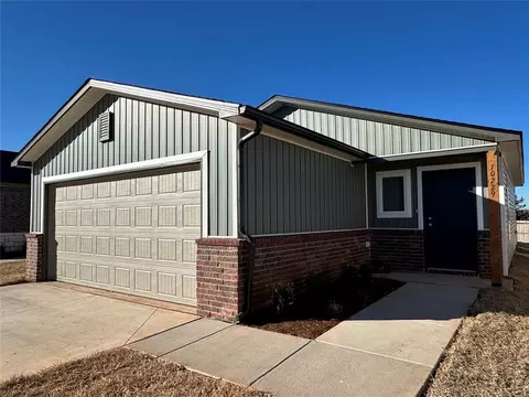 10229 Big Blue Dr, Oklahoma City, OK 73131