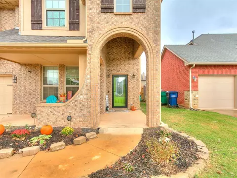 2300 NW 155th St, Edmond, OK 73013