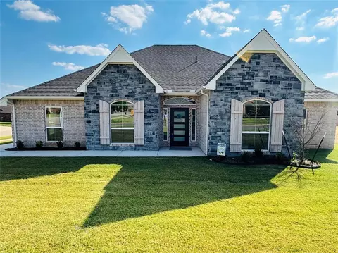 2914 Summit Hollow Cir, Norman, OK 73071
