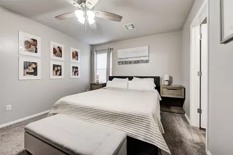 Bedroom - 1101 Limestone Dr, Noble, OK 73068 photo 3 of 9