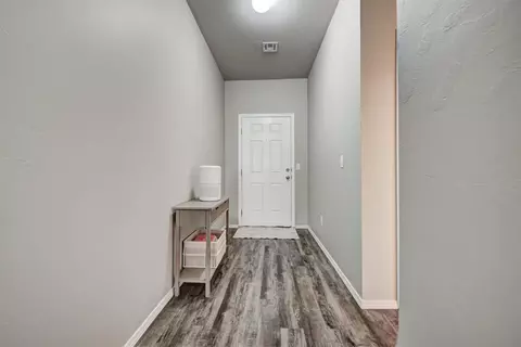 Entry Way - 1101 Limestone Dr, Noble, OK 73068 photo 2 of 5