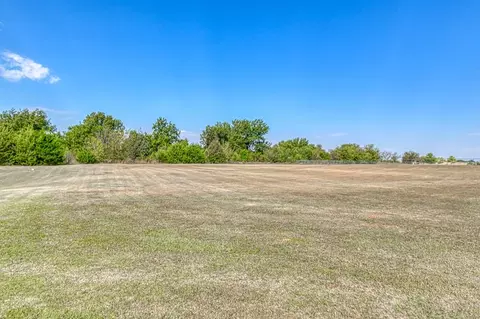 4201 Shoreline Dr, Norman, OK 73026