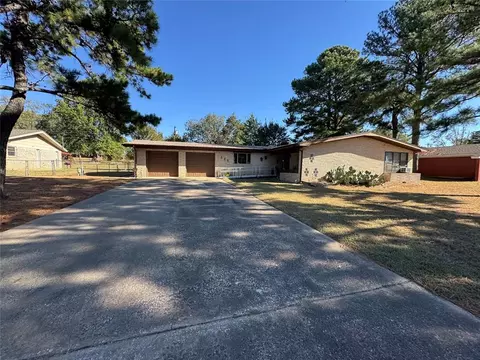 550 Robin Rd, Seminole, OK 74868