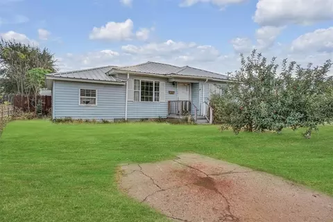 108 Central Dr, Sayre, OK 73662