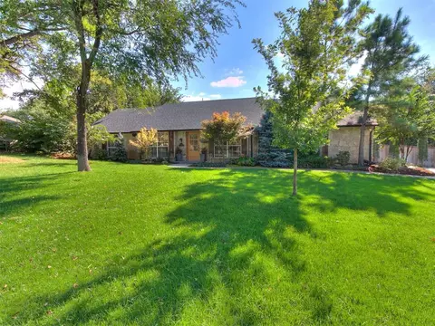 4202 Sooner Pl, Edmond, OK 73034