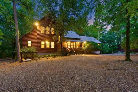 203 Paddlefish Rd, Broken Bow, OK 74728