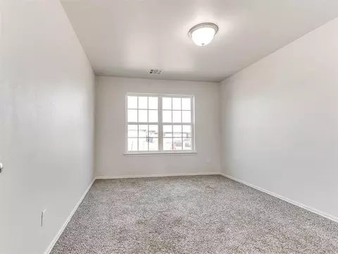 Bedroom - 9620 Eli Dr, Moore, OK 73160 photo 1 of 9