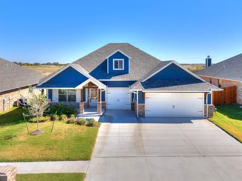 9212 Taggert Ln, Yukon, OK 73099