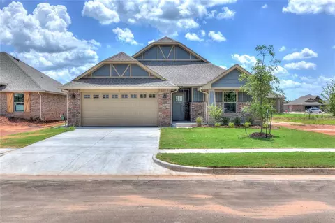 9944 SW 21st St, Yukon, OK 73099