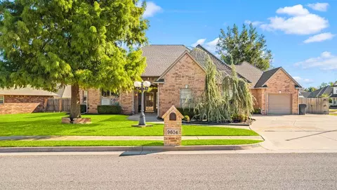 9604 Honeysuckle Rd, Oklahoma City, OK 73159