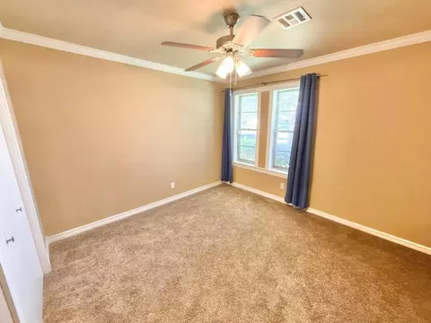 Bedroom - 2212 N Robin St, Altus, OK 73521 photo 3 of 6