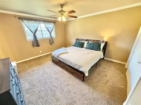 Bedroom - 2212 N Robin St, Altus, OK 73521 photo 5 of 6